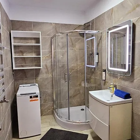 Pool & Mamaia Nord Alezzi Apartament Năvodari