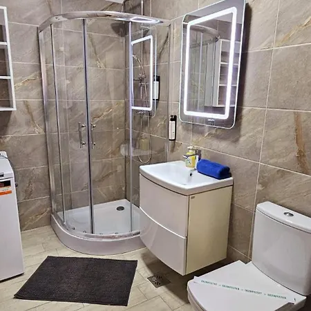 Pool & Mamaia Nord Alezzi Apartment