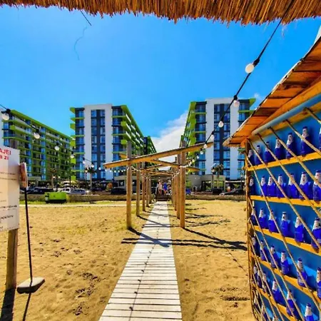 Pool & Mamaia Nord Alezzi * Năvodari