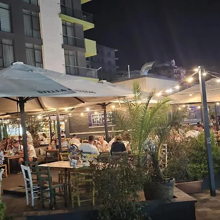 Pool & Mamaia Nord Alezzi Apartament Năvodari