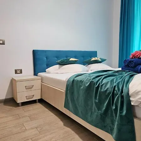 Apartment Pool & Mamaia Nord Alezzi Navodari